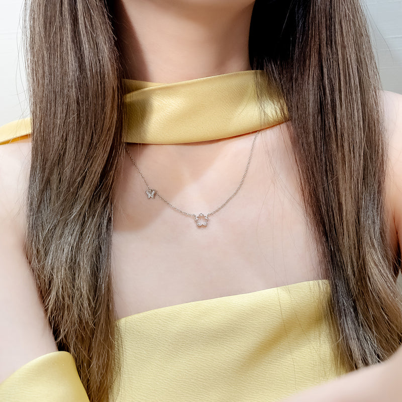 Fluer de Lune Necklace