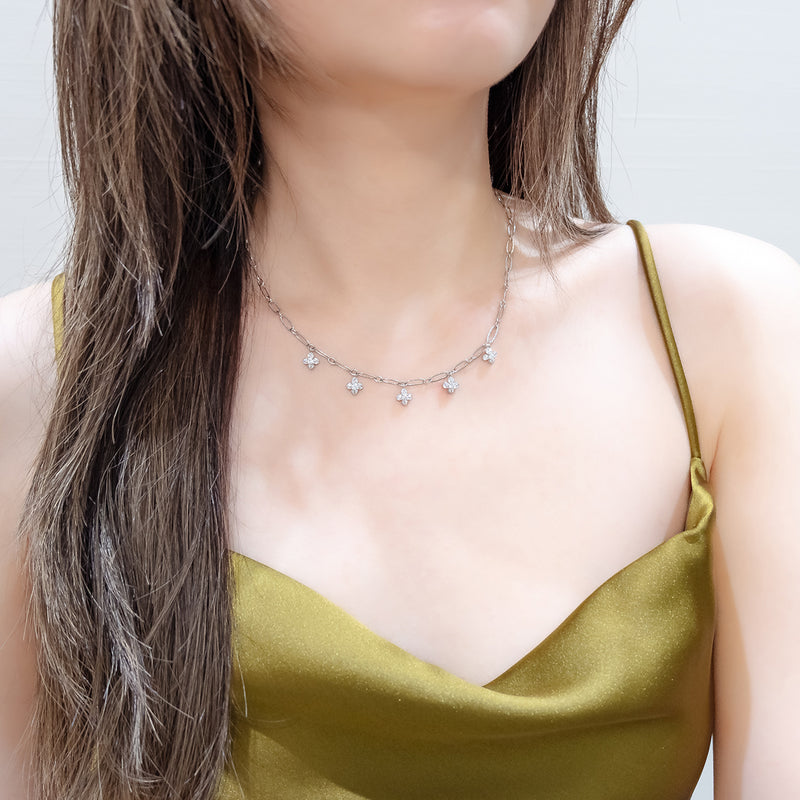 Pretty Little Flowers Necklace